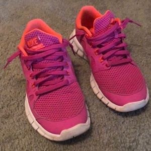 Girls Nike Size 4